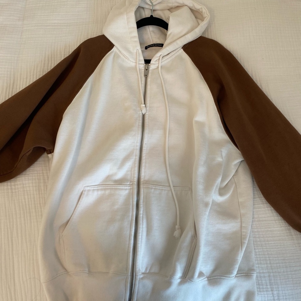 Brandy Melville Sweatshirt